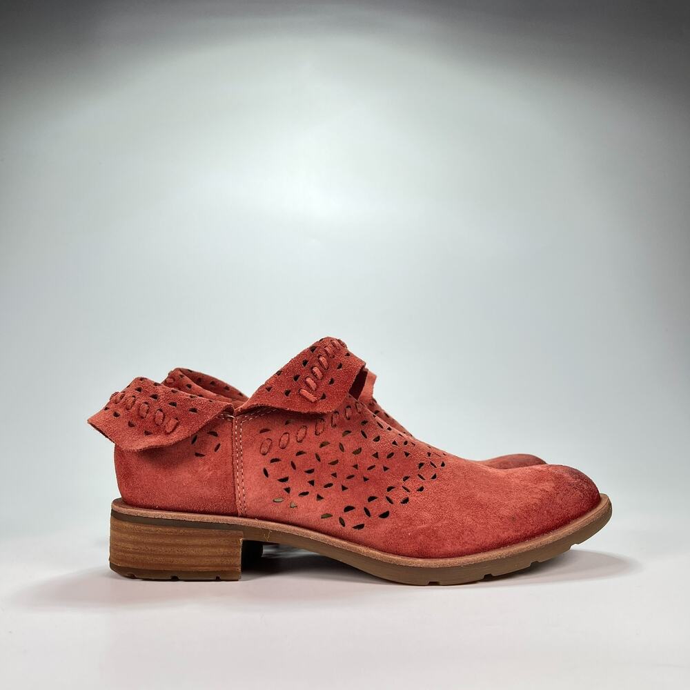 Sofft Bristow Coral Red Suede Leather Casual Comfort Ankle Boot Womens Size 8.5M